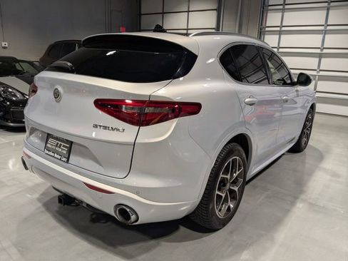 Used 2020 Alfa Romeo Stelvio Ti w/ Active Blind Spot Package AWD/4WD image 9