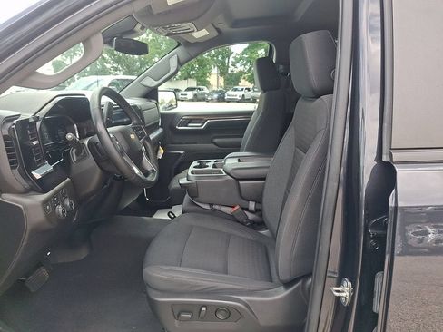 Certified 2023 Chevrolet Silverado 1500 LT AWD/4WD image 15