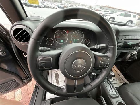 Used 2018 Jeep Wrangler Sport image 22