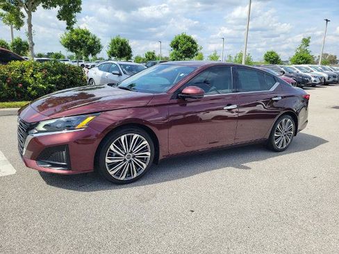Certified 2023 Nissan Altima 2.5 SL FWD image 9