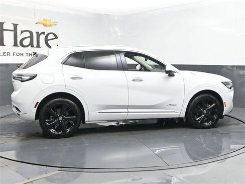 Used 2022 Buick Envision Avenir w/ Technology Package II image 37