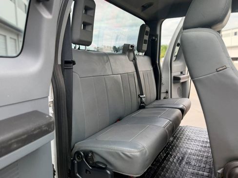 Used 2016 Ford F250 XL w/ Power Equipment Group AWD/4WD image 24