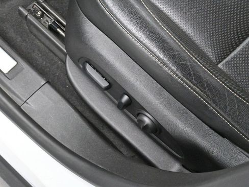 Used 2019 GMC Acadia SLT FWD image 14
