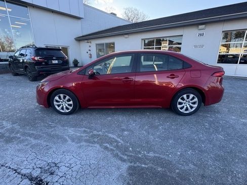 Used 2020 Toyota Corolla LE image 6