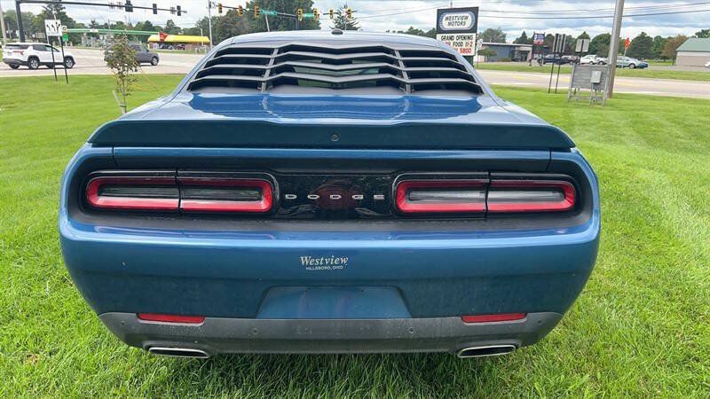 Used 2022 Dodge Challenger GT RWD image 27