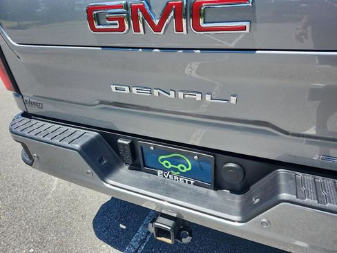 Certified 2025 GMC Sierra 2500 Denali w/ Denali Reserve Package AWD/4WD image 4
