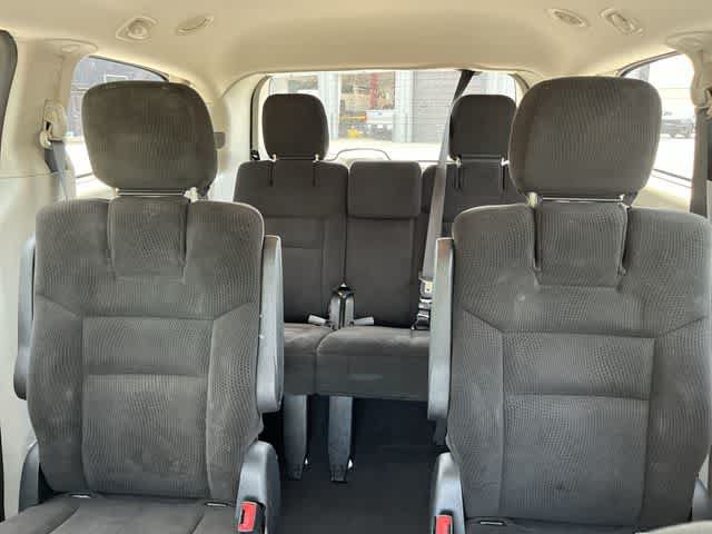 Certified 2016 Dodge Grand Caravan SE w/ Quick Order Package 29E SE FWD image 32