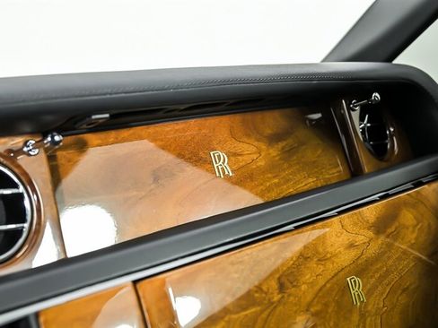 Used 2008 Rolls-Royce Phantom Drophead Coupe RWD image 34