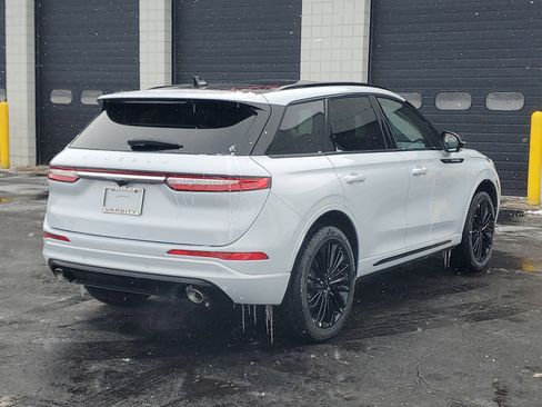 New 2026 Lincoln Corsair Reserve w/ Jet Appearance Package image 4