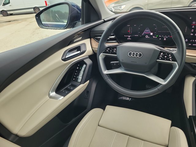 Certified 2025 Audi Q5 Premium Plus w/ Premium Plus AWD/4WD image 13