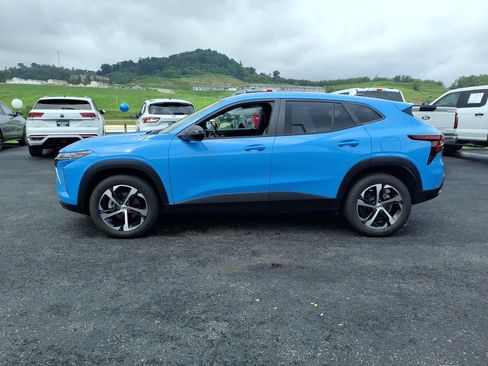 Used 2024 Chevrolet Trax RS FWD image 7