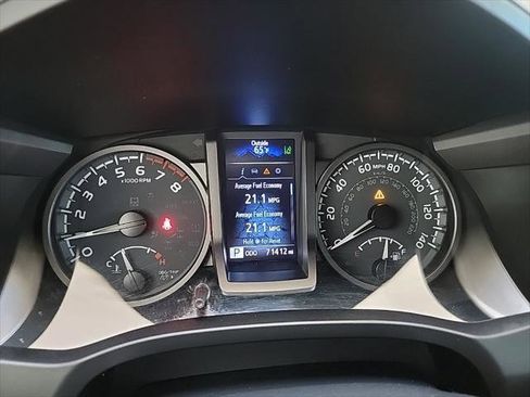 Certified 2020 Toyota Tacoma TRD Off-Road image 16