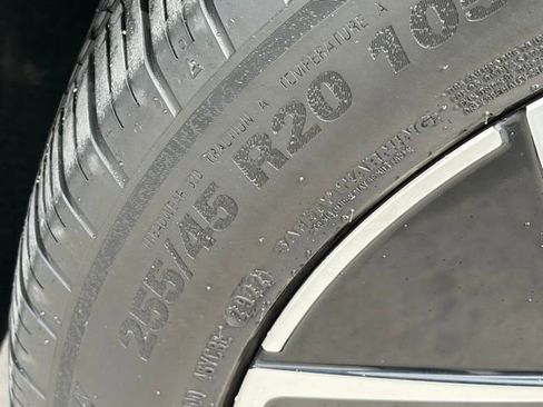 Used 2023 Volkswagen ID.4 Pro S image 9