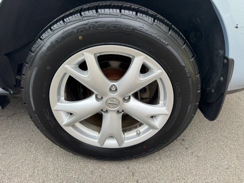 Used 2011 Nissan Rogue SV w/ Premium Pkg AWD/4WD image 28