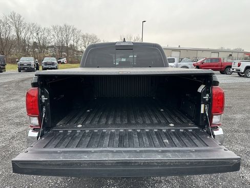 Used 2021 Toyota Tacoma SR5 image 10
