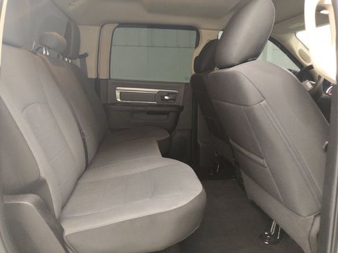 Used 2022 RAM 1500 Classic SLT RWD image 19
