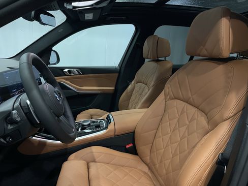 New 2026 BMW X5 xDrive50e image 8