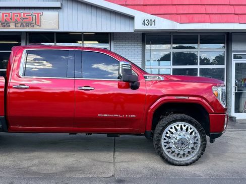 Used 2021 GMC Sierra 3500 Denali w/ Denali Ultimate Package AWD/4WD image 12