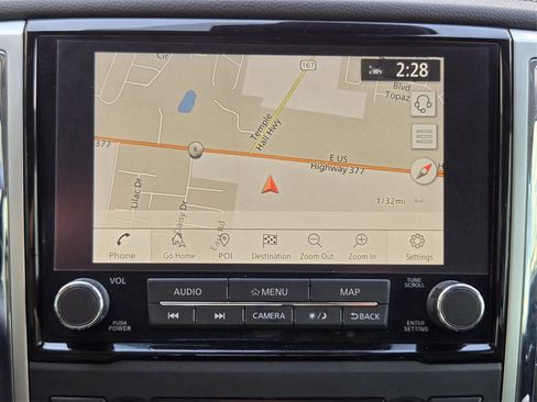 Used 2020 Nissan Titan SL w/ Moonroof Package image 16