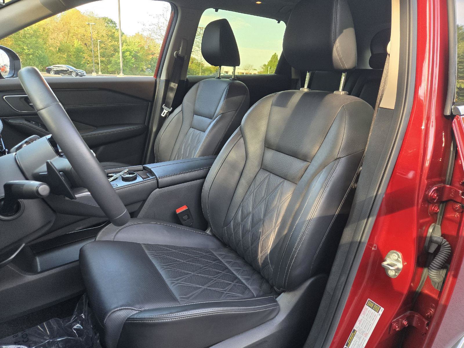 Used 2023 Nissan Rogue Platinum AWD/4WD image 13