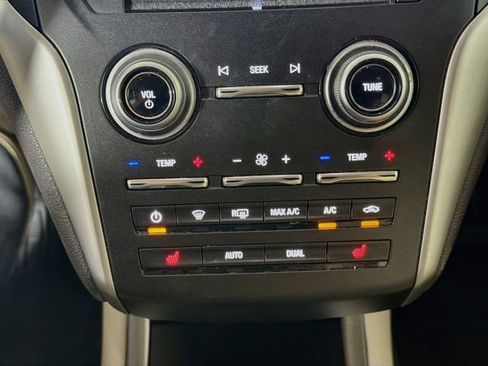 Certified 2019 Lincoln MKC Select w/ Select Plus Package FWD image 19