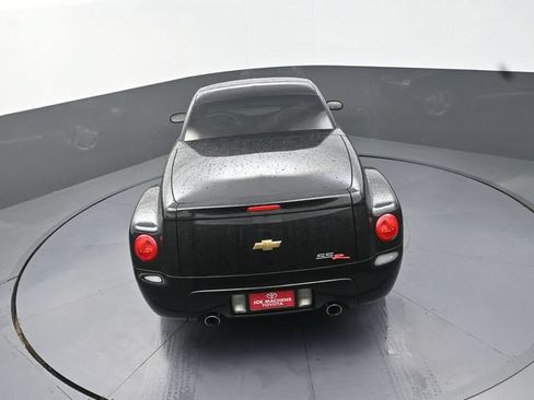 Used 2004 Chevrolet SSR w/ Preferred Equipment Group RWD image 24