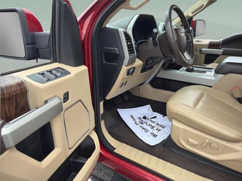 Used 2018 Ford F150 Lariat RWD image 21