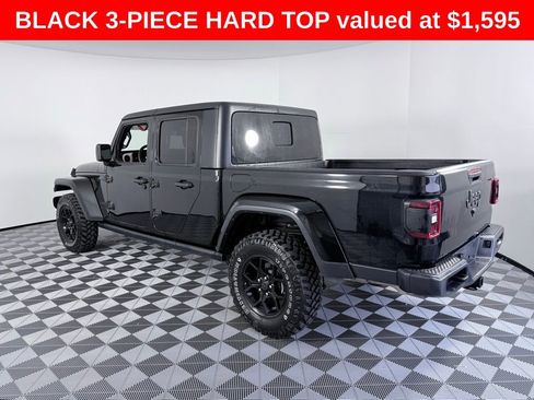 Used 2024 Jeep Gladiator Sport image 4