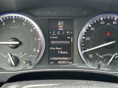Used 2016 Toyota Highlander Limited Platinum FWD image 27