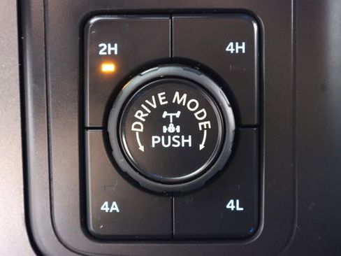 Used 2021 Ford F150 Lariat w/ Equipment Group 502A High image 31