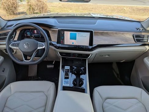 New 2026 Volkswagen Atlas SE image 14