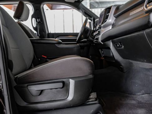 Used 2024 RAM 3500 Big Horn image 33