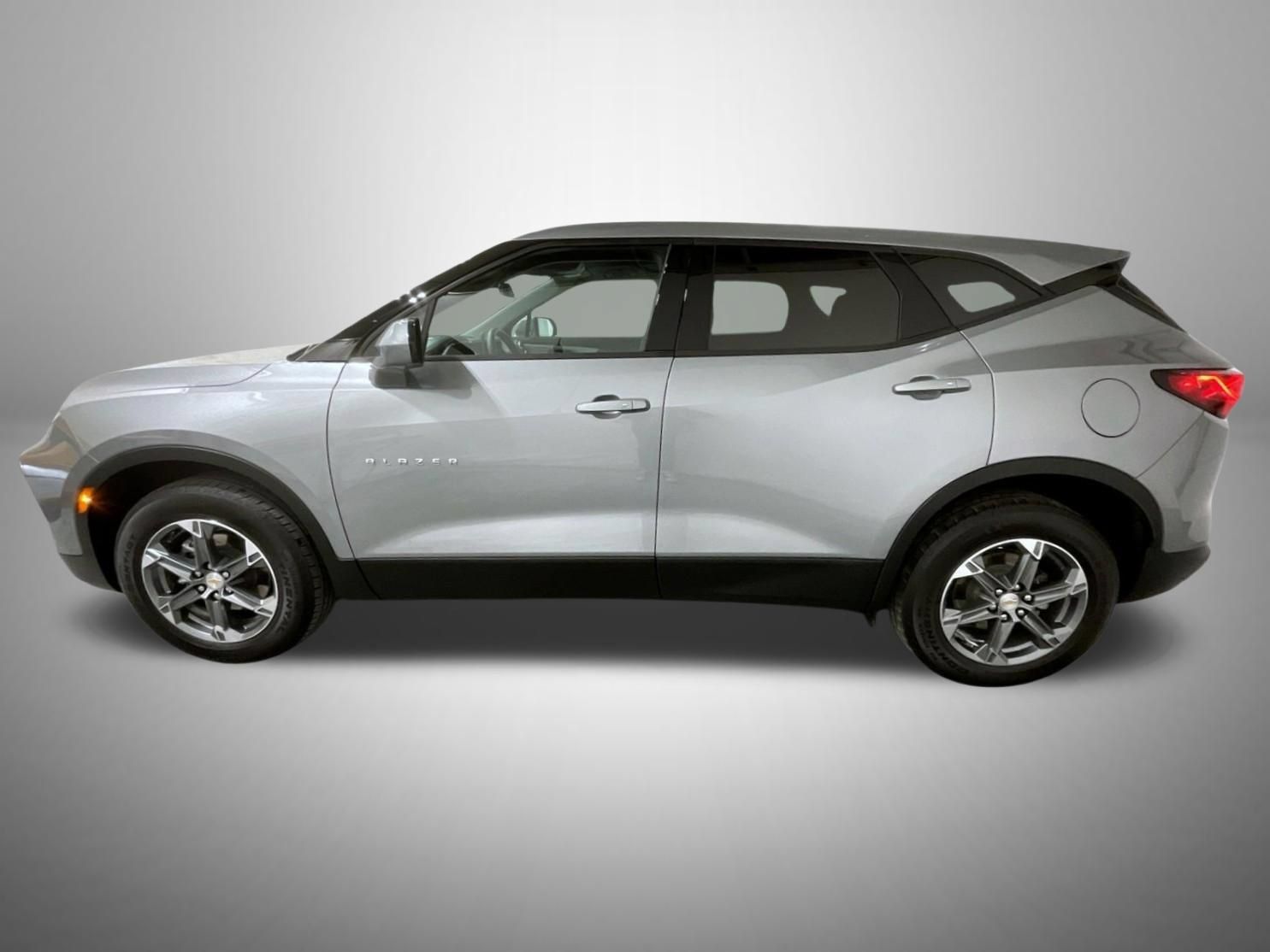 Used 2025 Chevrolet Blazer LT AWD/4WD image 24