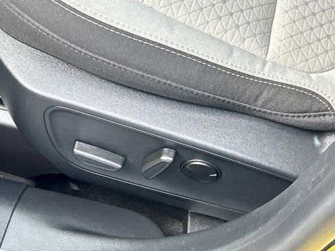 Used 2024 Ford Escape Active image 17