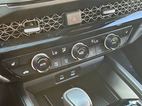 Used 2025 Honda Accord Sport image 19