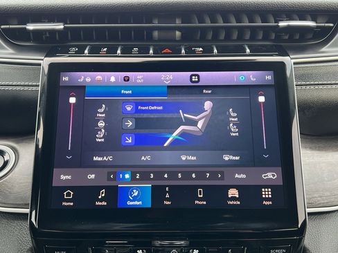 Used 2023 Jeep Grand Cherokee L Limited w/ Luxury Tech Group II image 25