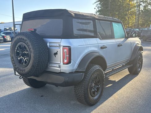 Used 2022 Ford Bronco Wildtrak image 8