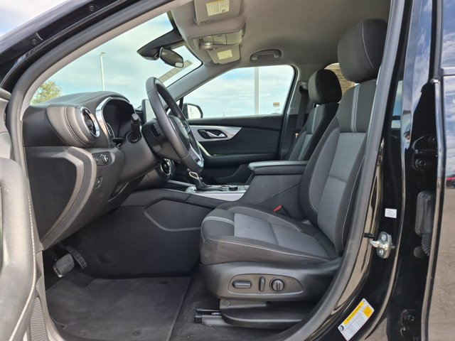 Used 2025 Chevrolet Blazer LT FWD image 14