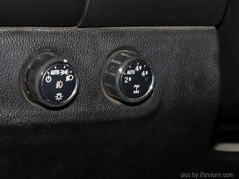 Used 2016 GMC Canyon SLE w/ SLE Convenience Package image 23