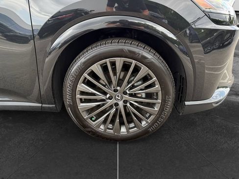 Used 2025 Lexus RX 350 AWD/4WD image 12