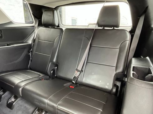 Used 2021 Chevrolet Traverse RS AWD/4WD image 25