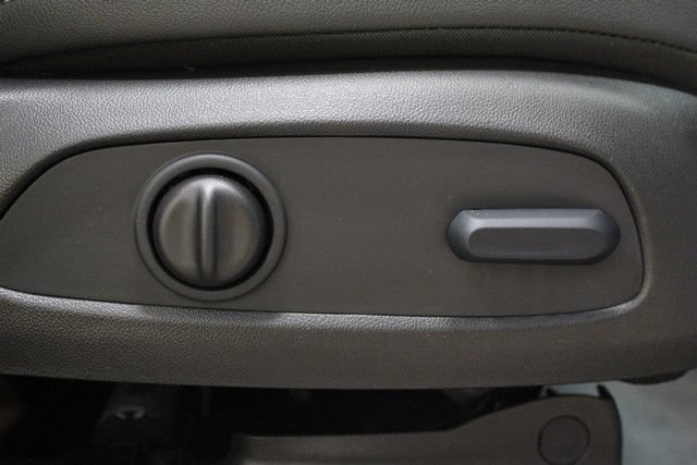 Used 2023 Buick Encore GX Essence w/ Advanced Technology Package FWD image 11