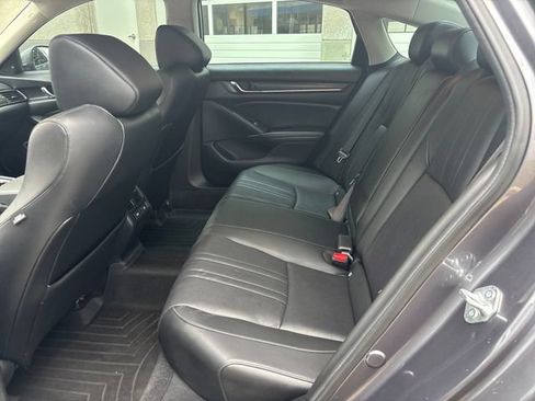 Used 2022 Honda Accord EX-L image 10