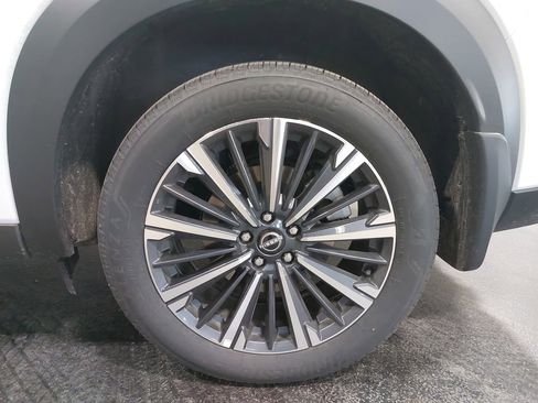 New 2026 Nissan Pathfinder Platinum AWD/4WD image 36