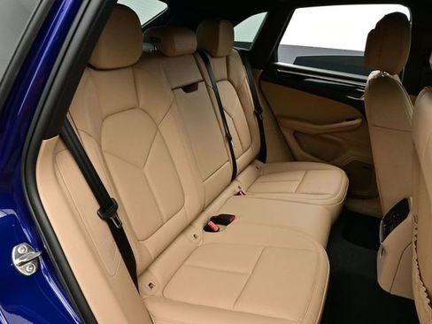 New 2026 Porsche Macan AWD/4WD image 17