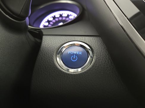 Used 2024 Toyota Camry SE image 24