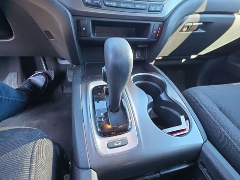 Used 2020 Honda Pilot EX image 18