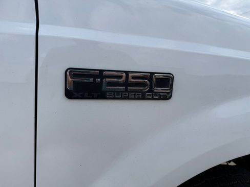 Used 2001 Ford F250 4x4 SuperCab Super Duty image 9