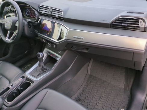 Used 2023 Audi Q3 2.0T Premium image 25