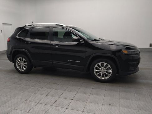 Used 2019 Jeep Cherokee Latitude w/ Popular Appearance Group image 11